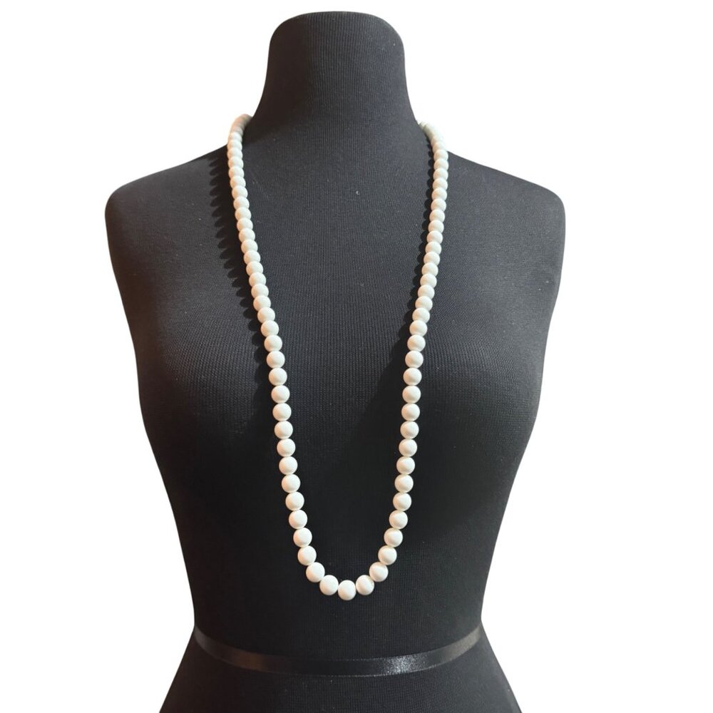 Long White Bead Necklace With Clasp Closure